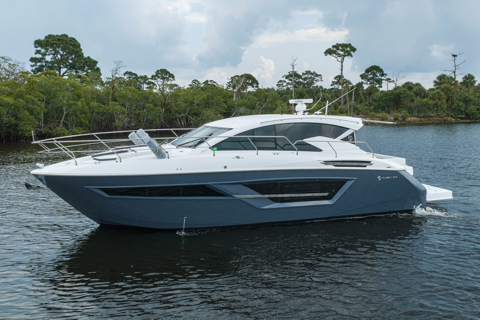 2020 Cruisers 46 Cantius