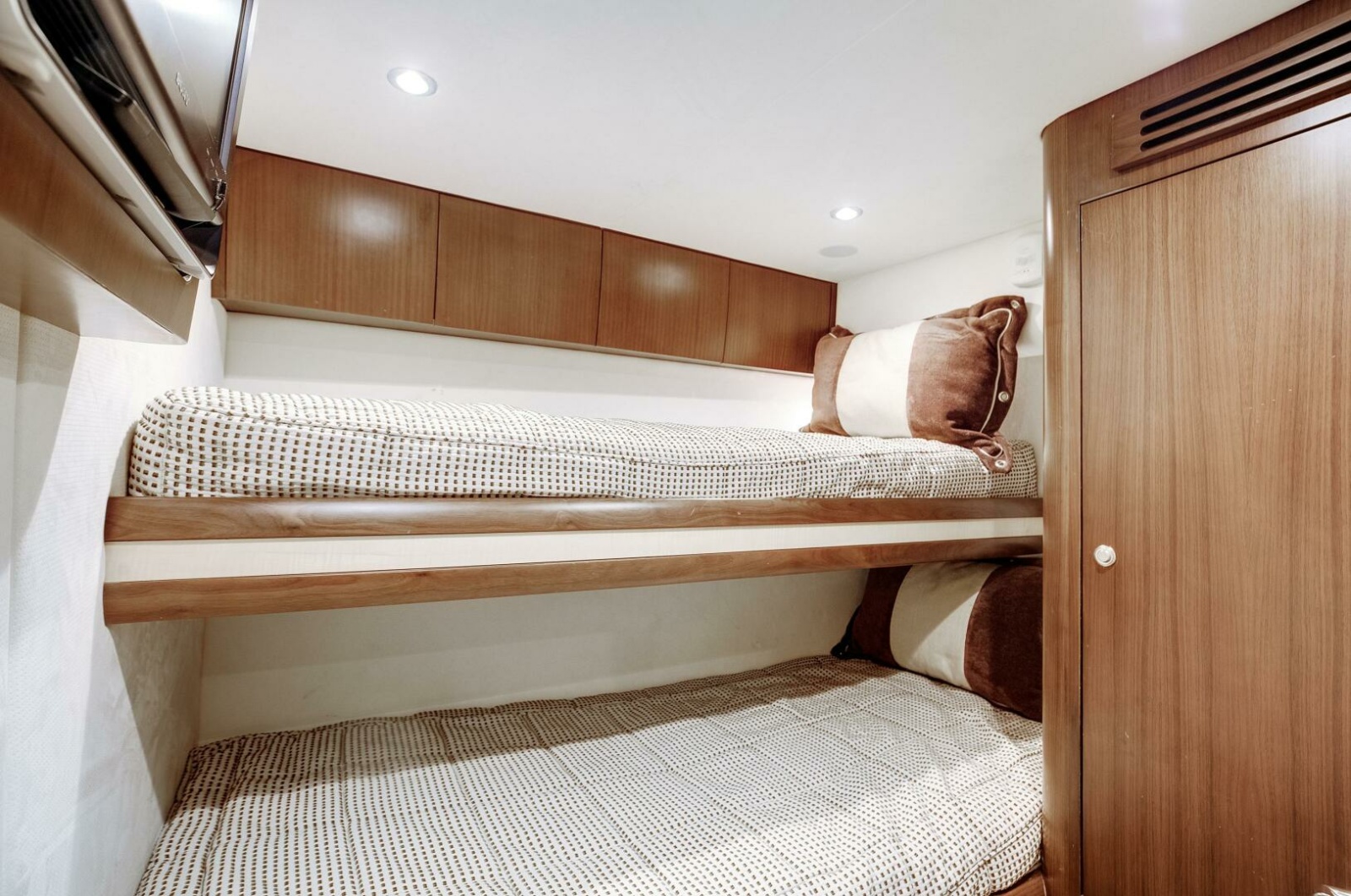 Ocean Yachts 64 - Love Boat - Stateroom
