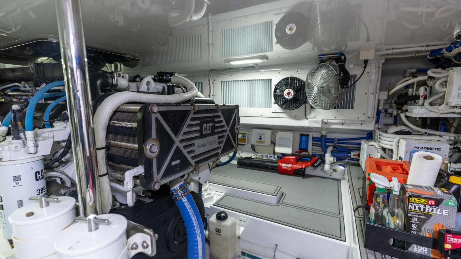 2021 65 Hatteras GT On the DL Engine Room (2)