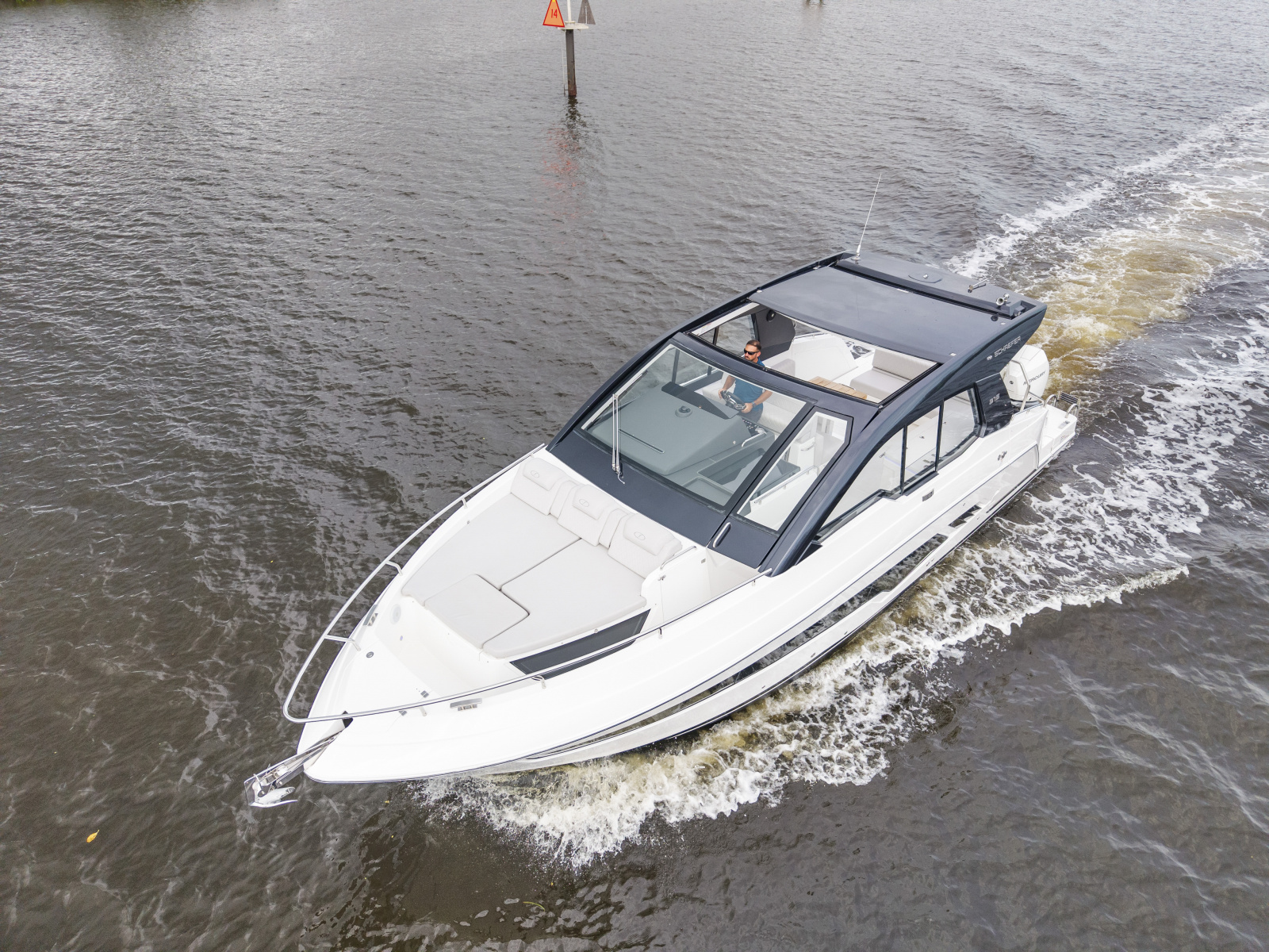 2025 Schaefer 375 HT