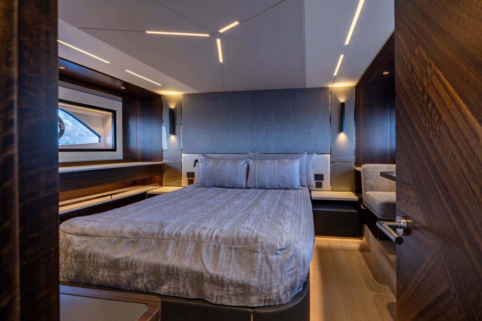 2022 Sunseeker Manhattan 68