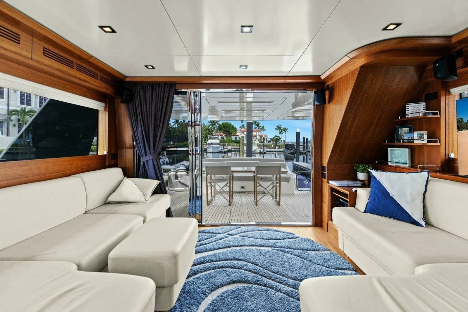 2021 Sirena 64- DESTIN-E- Salon 