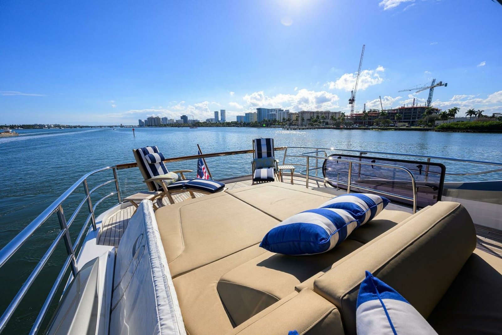 Princess Y78 - Janie II - Bridge Deck