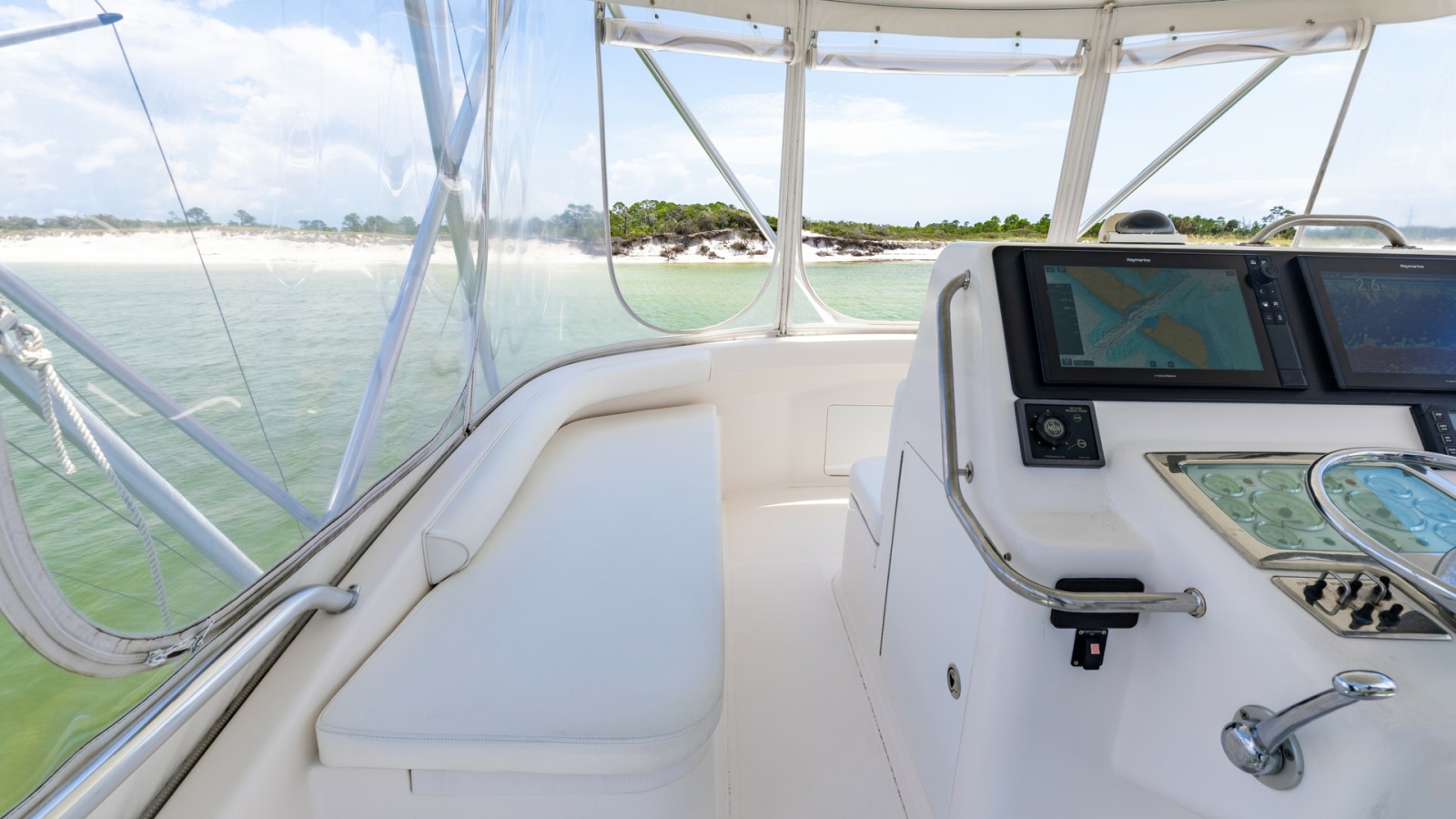 Flybridge Helm with Seating Area