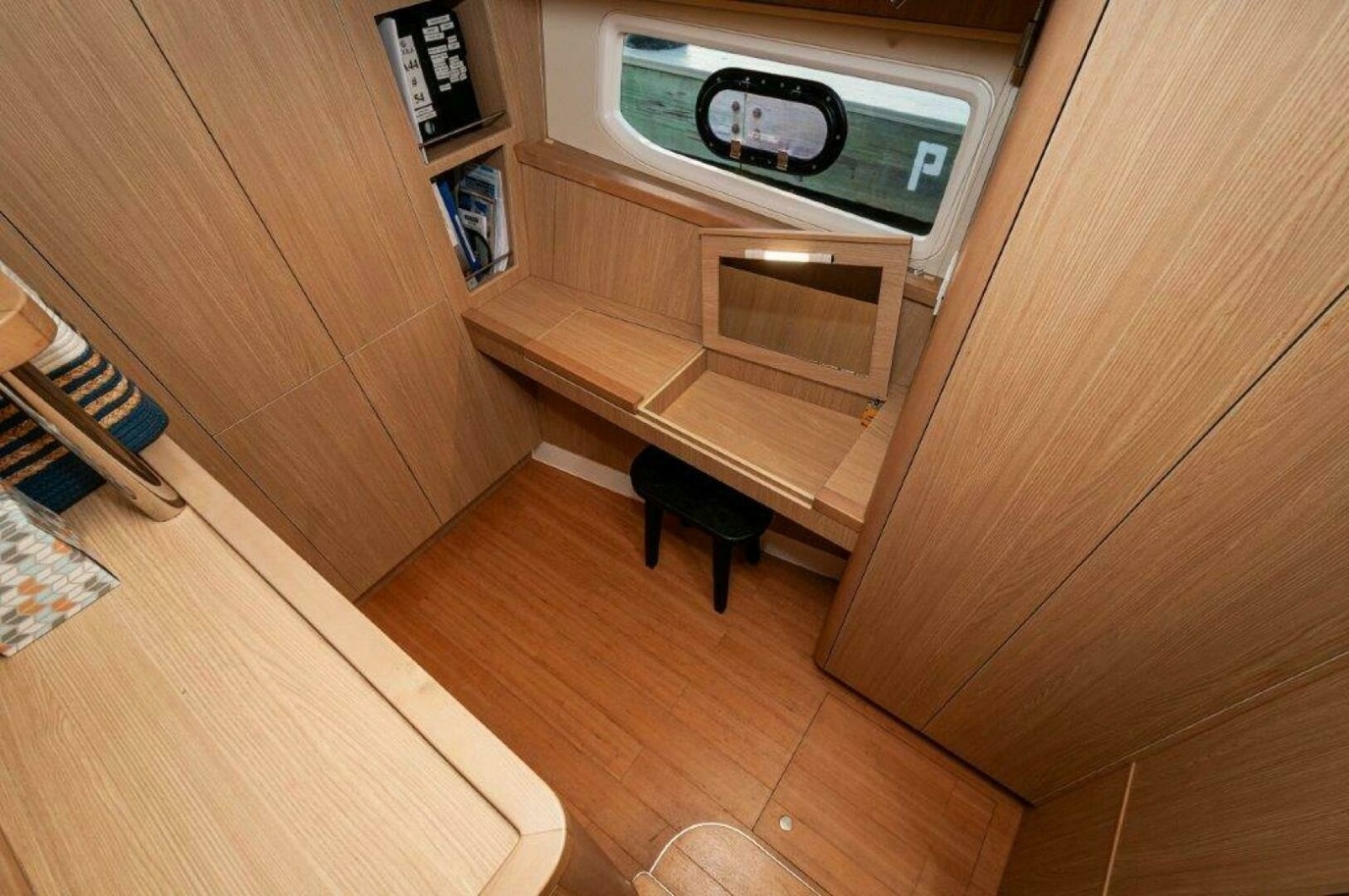 44' 2018 Aquila 44 Yacht