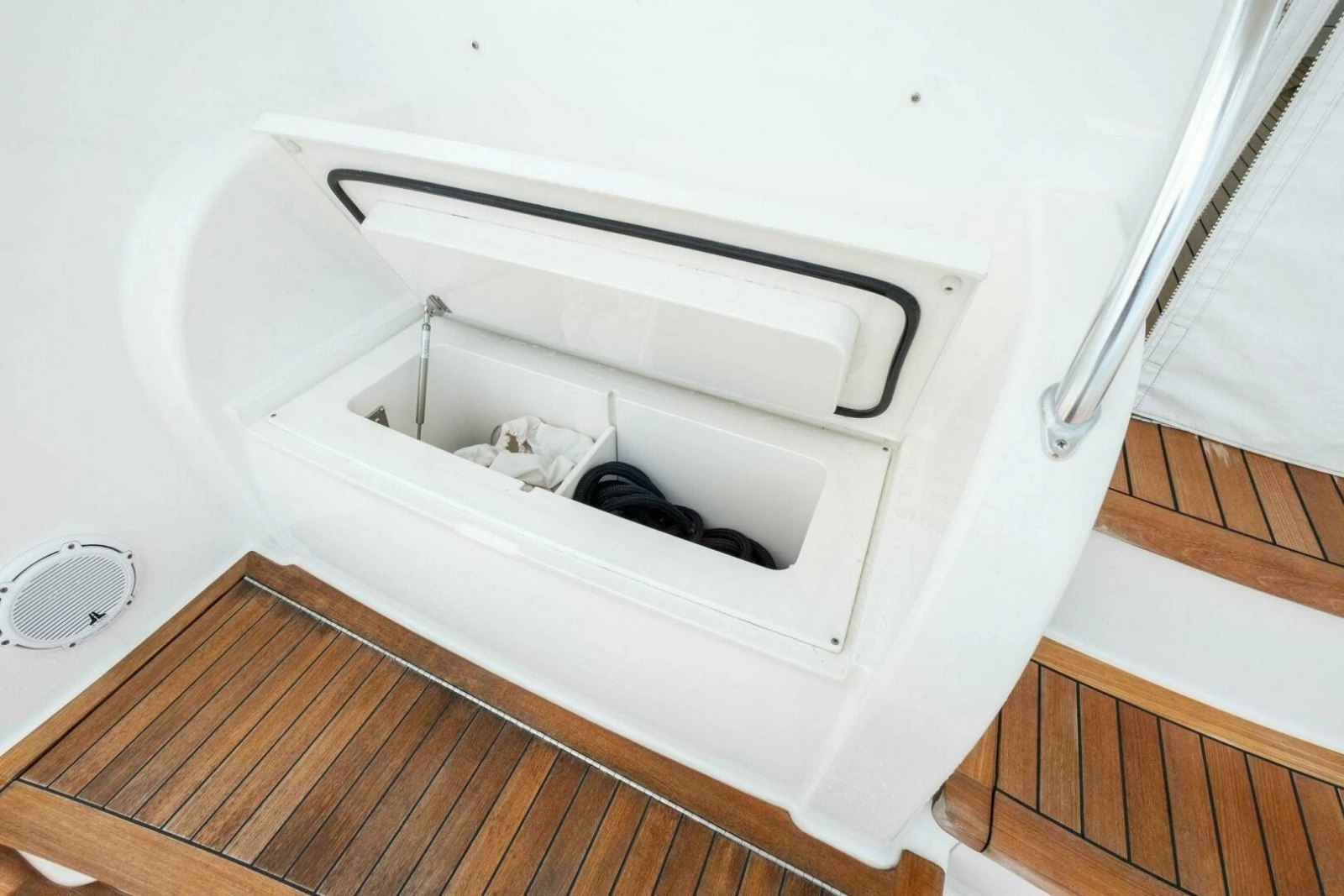 2015 Viking 52 Open 