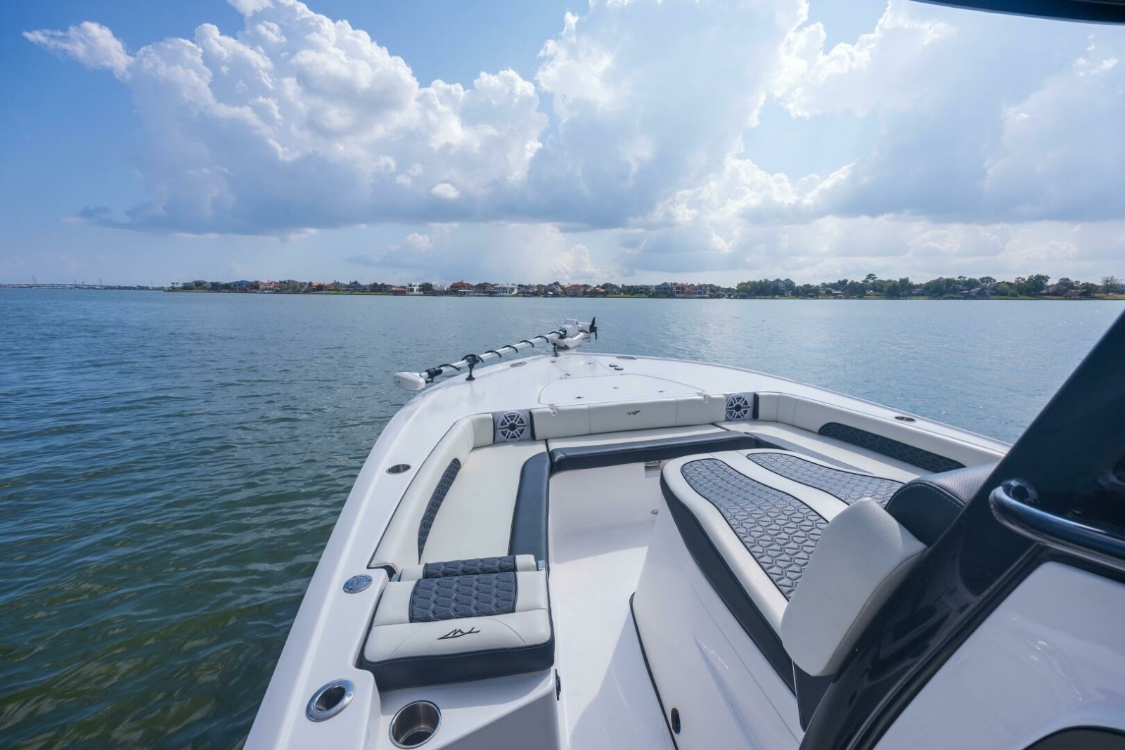 31' 2024 Tidewater 3100 Carolina Bay