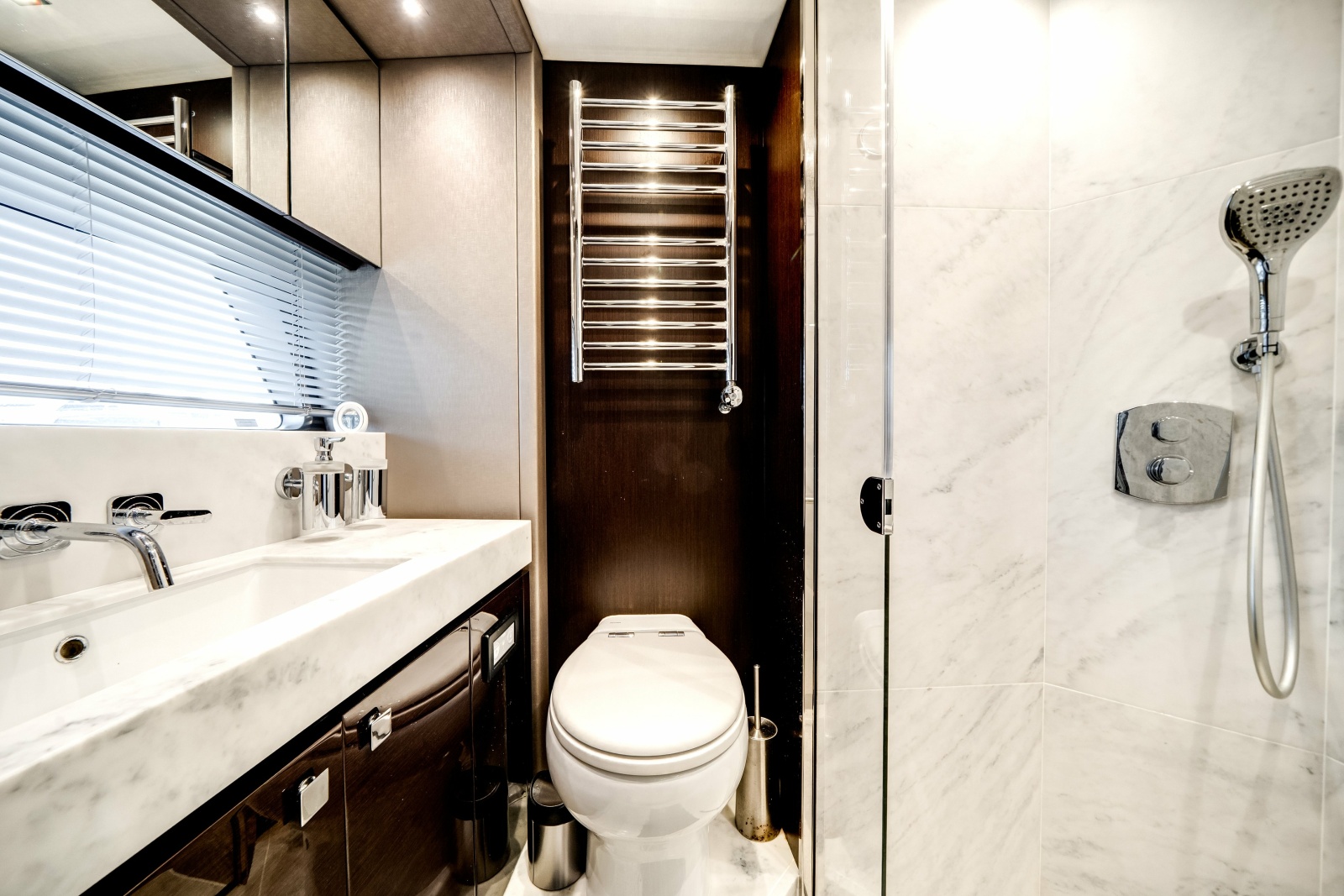 2019 Sunseeker 76 Flybridge
