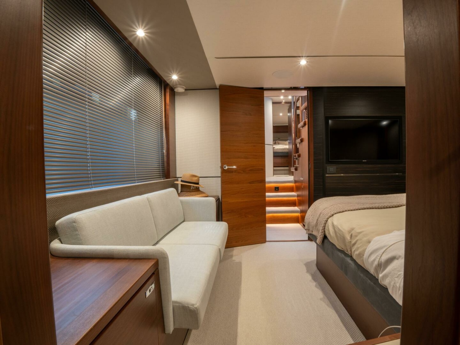 2020 Princess S66