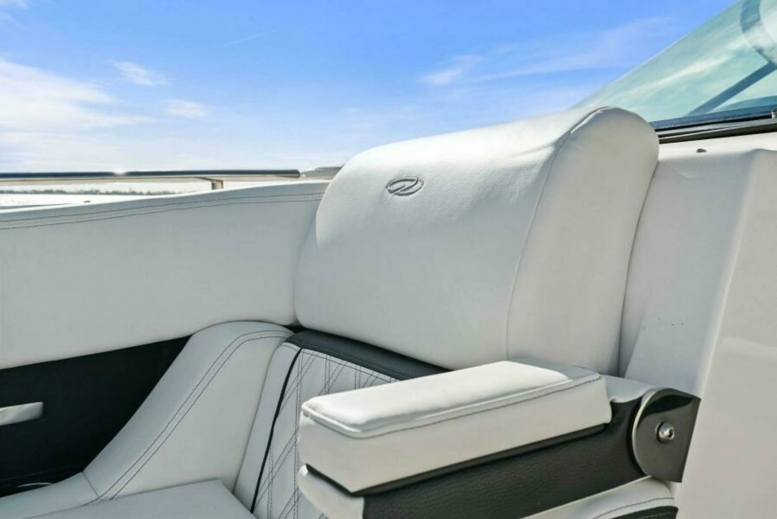 2023 Regal 29 OBX