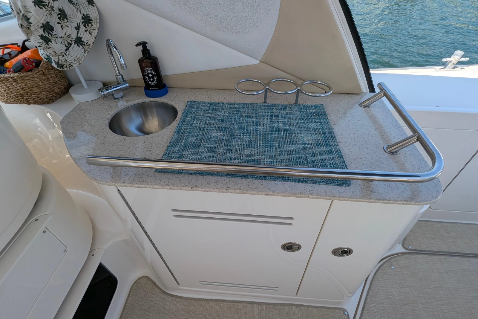 2009 Sea Ray 350 Sundancer