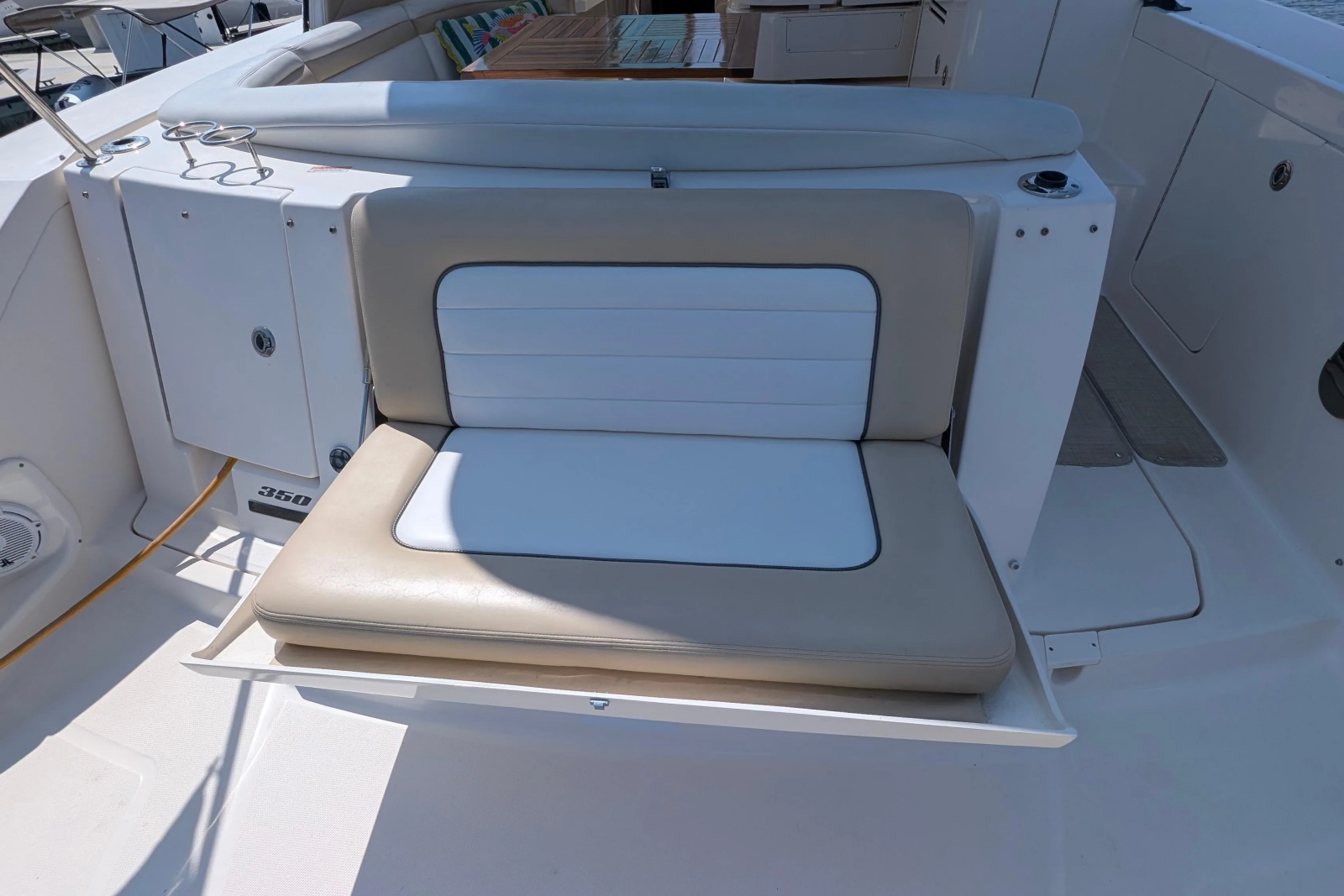 2009 Sea Ray 350 Sundancer
