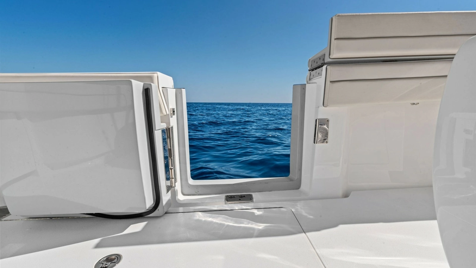 Transom Entry with Ocean View