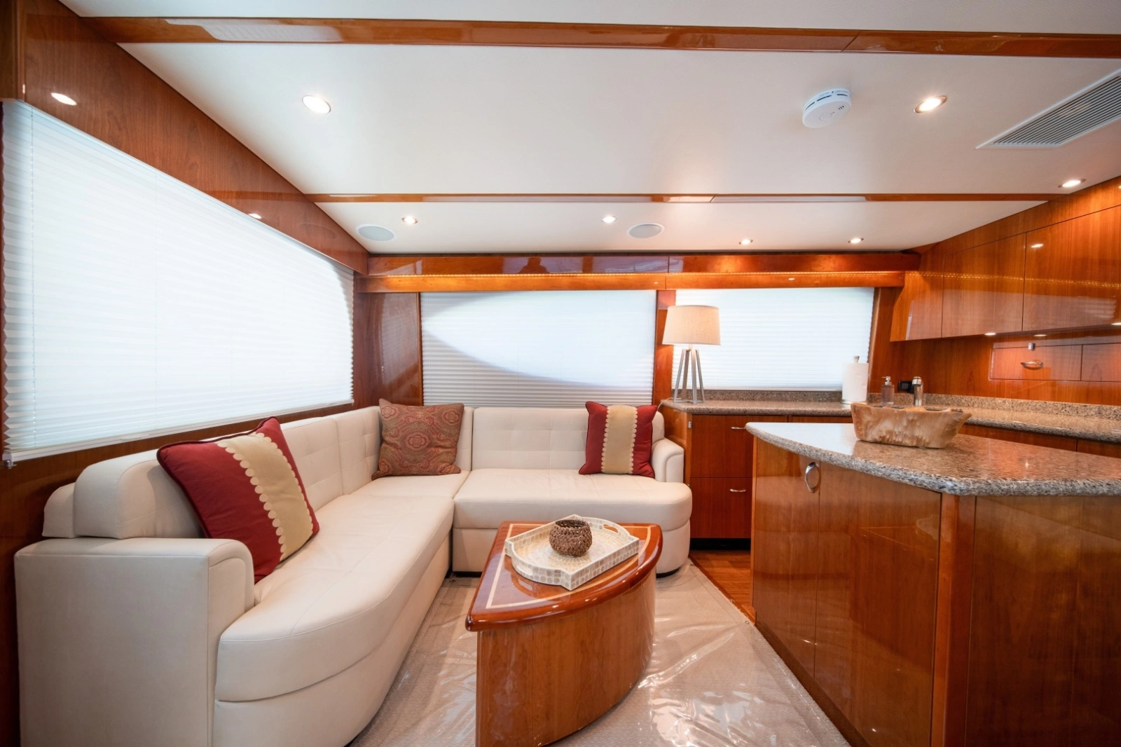 2017 Hatteras 54 GT