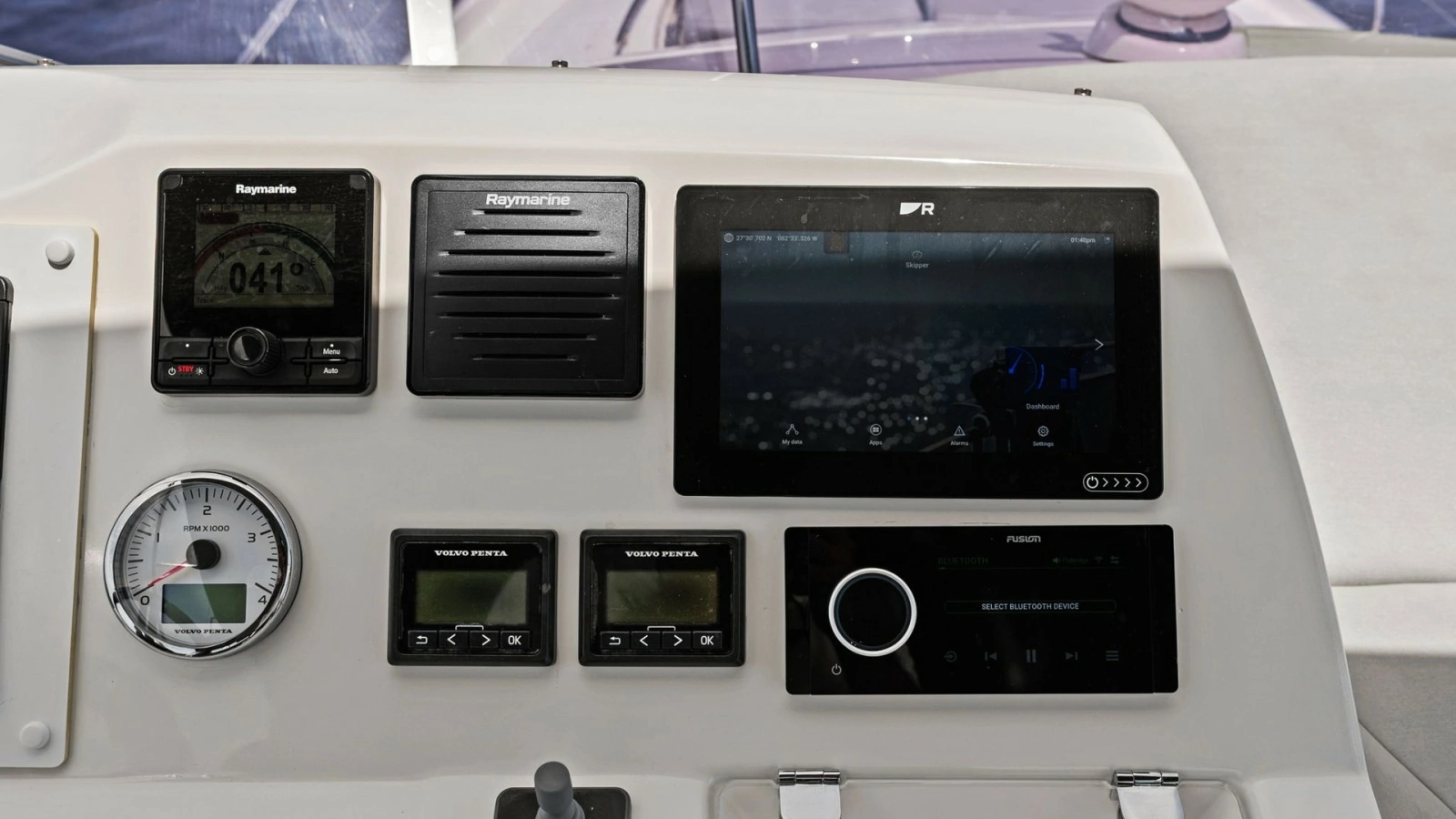 Flybridge Helm Station Controls