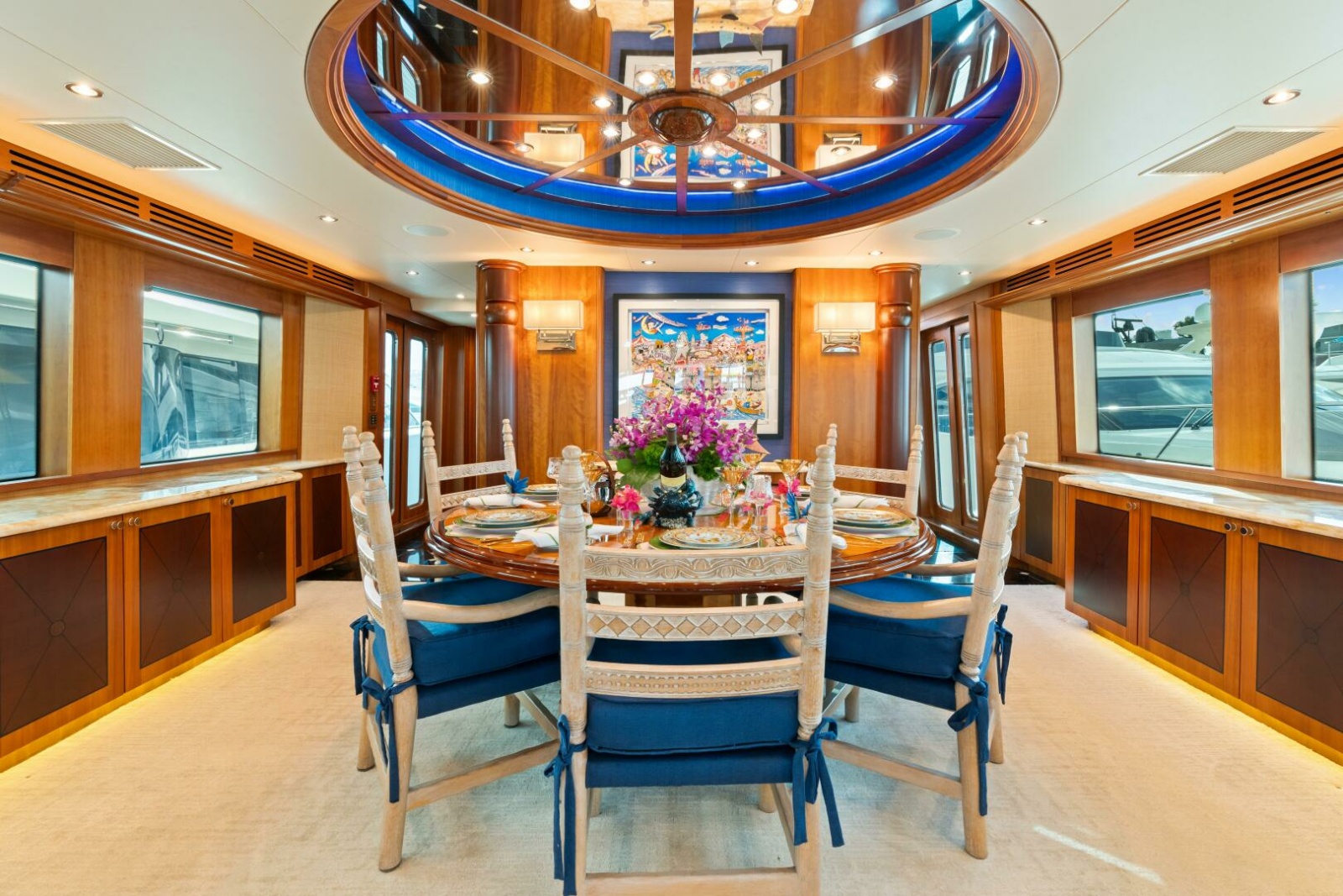 Hatteras 100 MAGIC - Dining Area