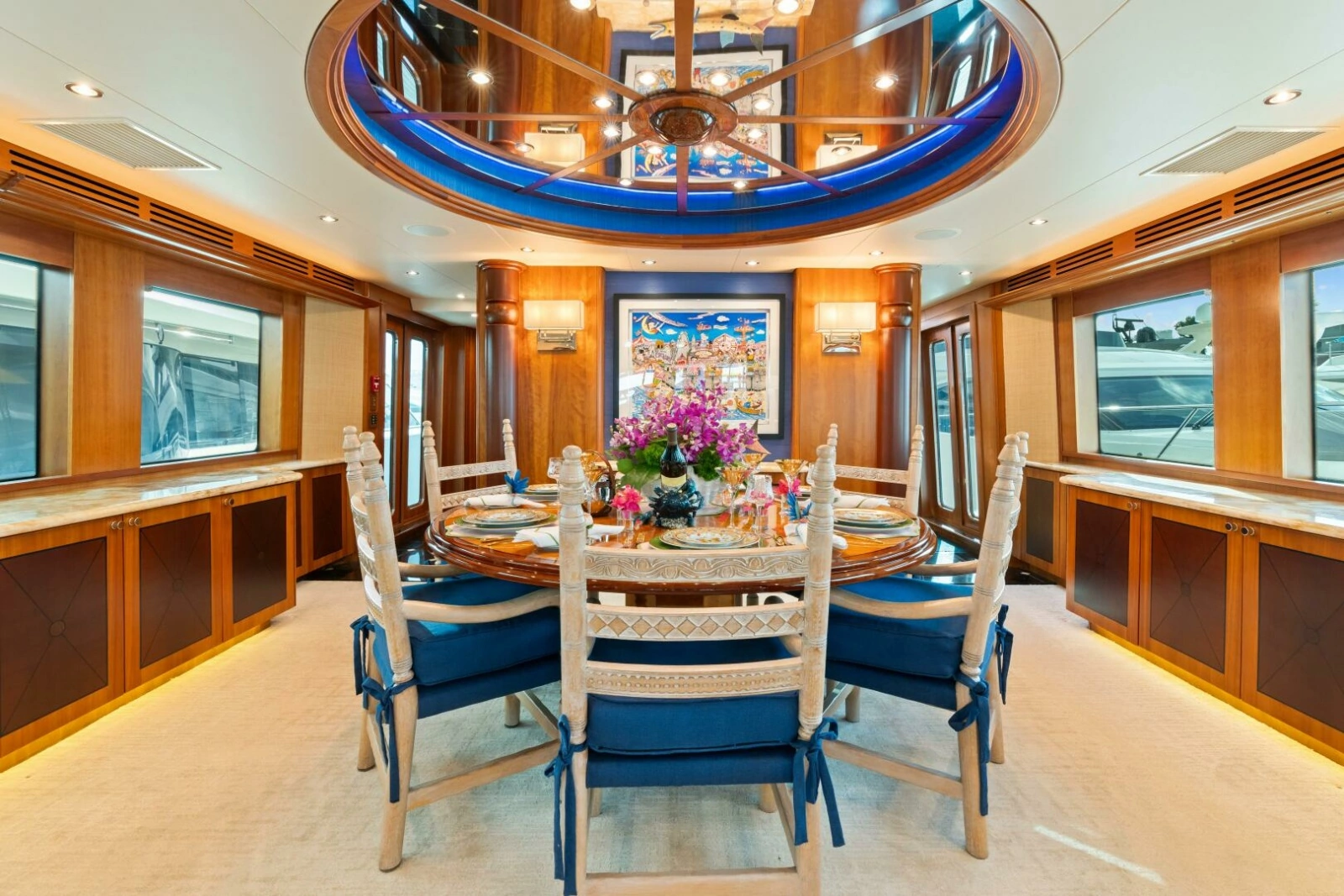 Hatteras 100 MAGIC - Dining Area