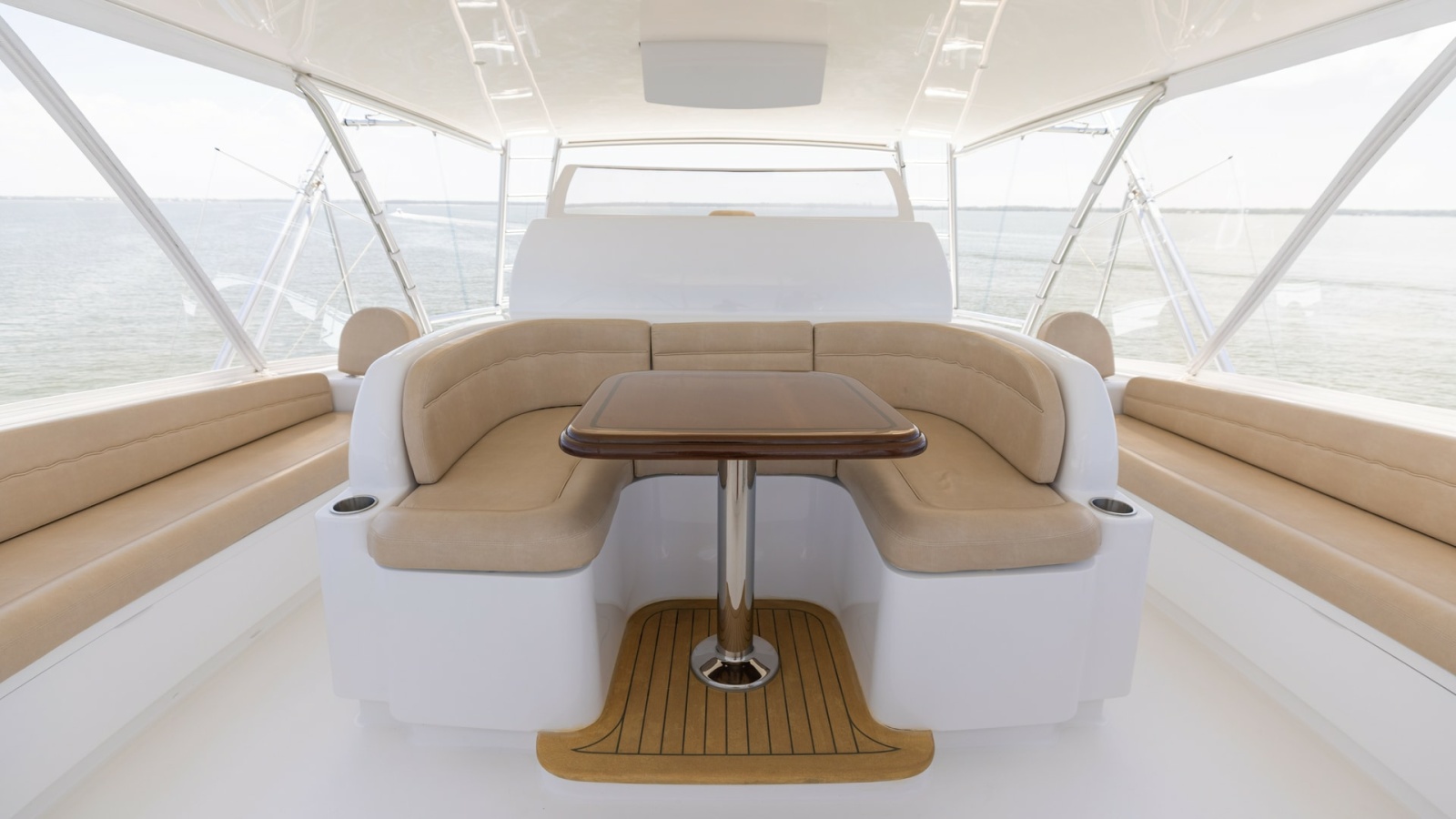 80' 2016 Viking 80 Convertible
