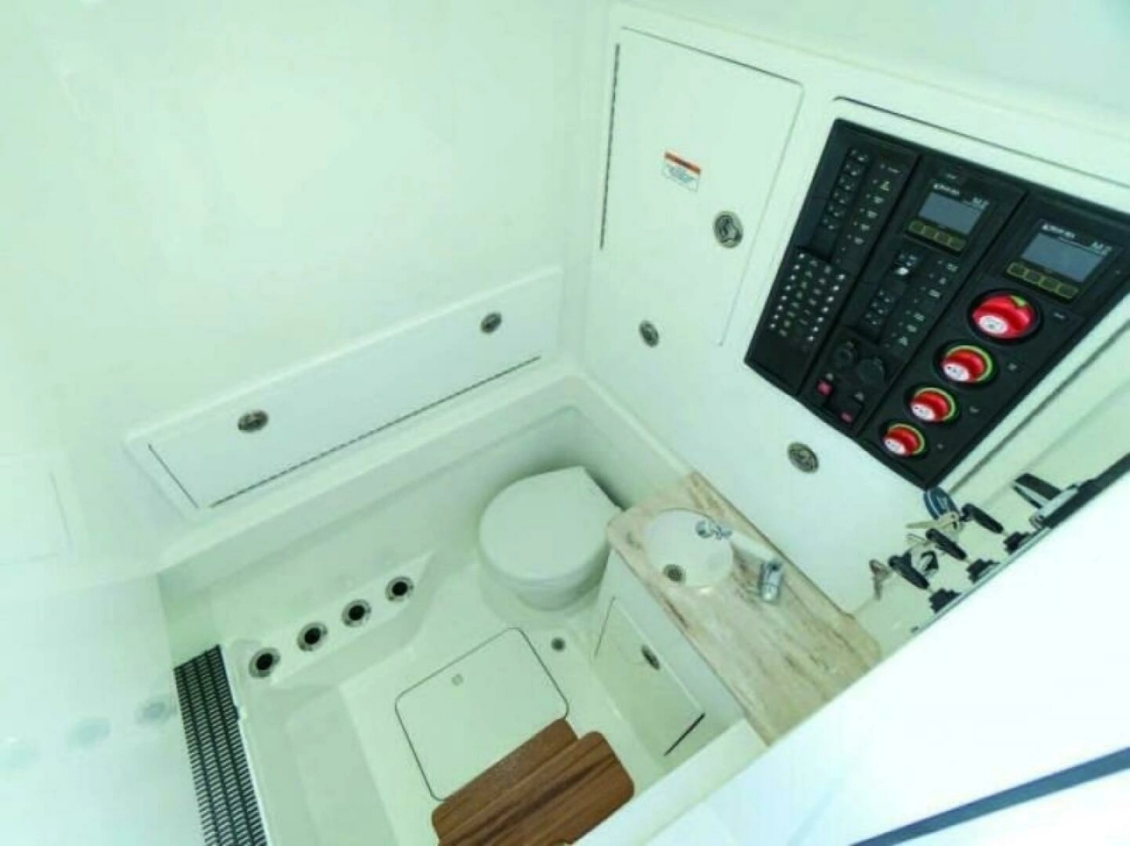 New V-37 Valhalla Boatworks Center Console