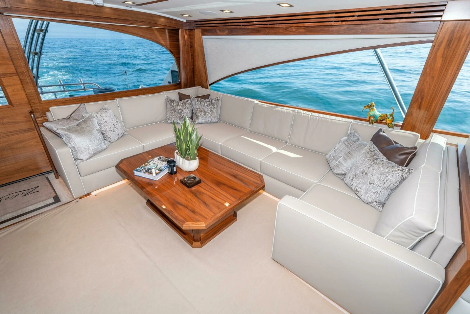 2025 Viking 90C 
