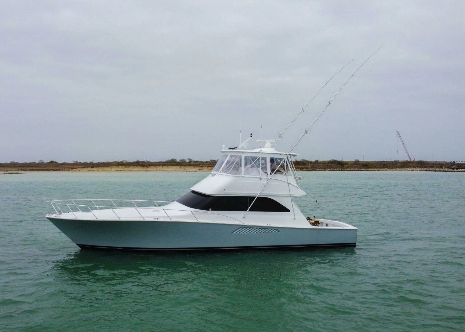 2005 Viking 52 Convertible 