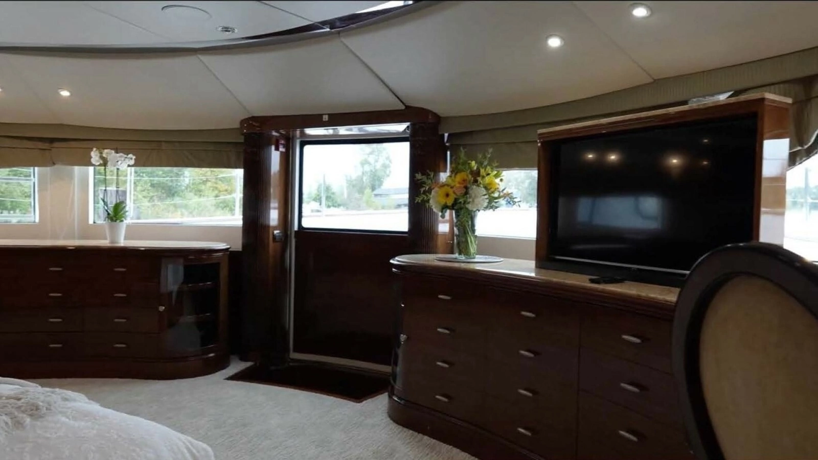 Benetti 145 Domani - Interior Master Stateroom