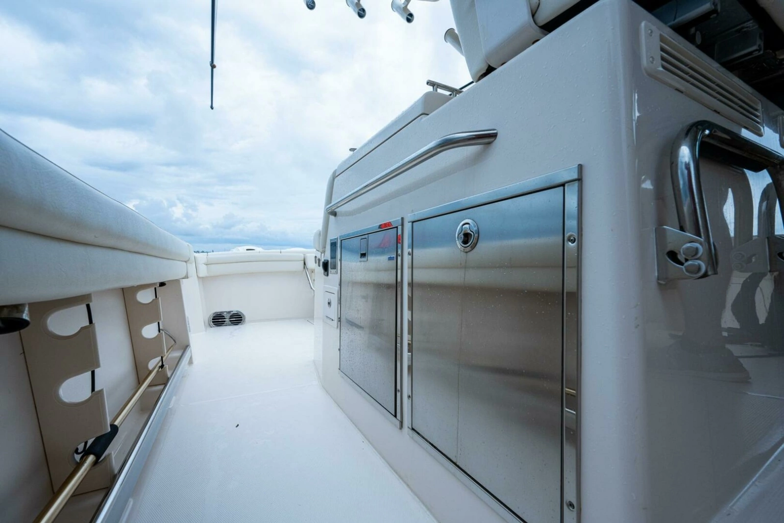 Grady White 45 Pura Vida - Exterior Cockpit