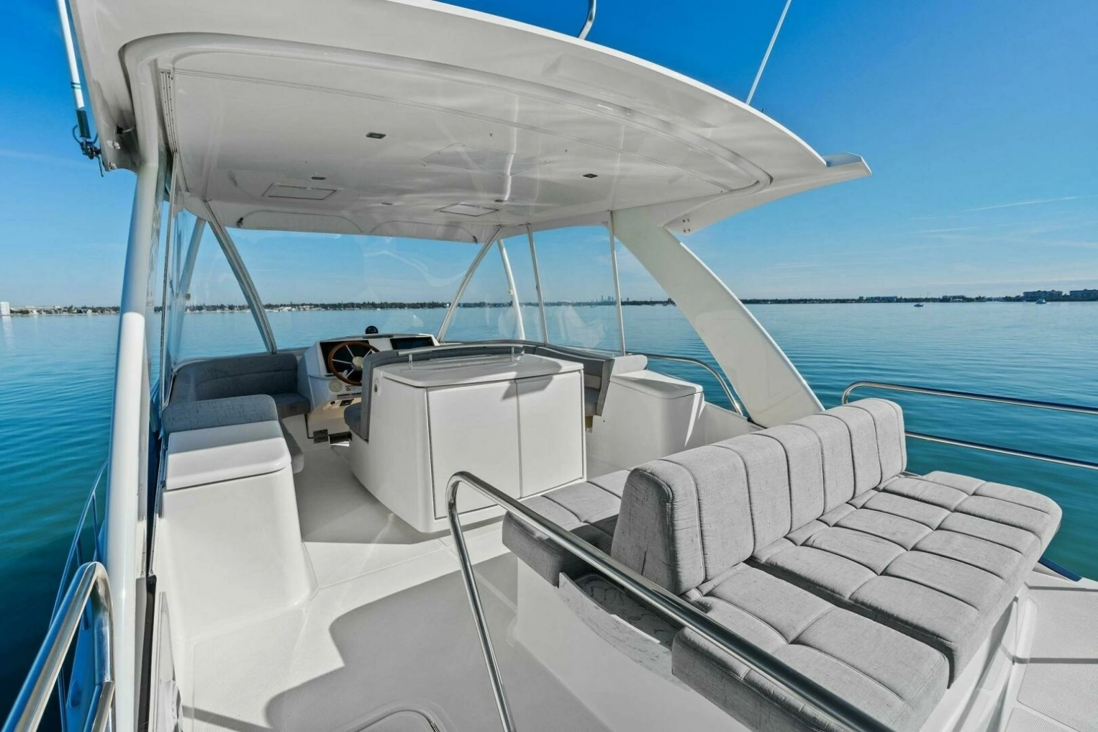 2016 Tiara Yachts 50 Flybridge