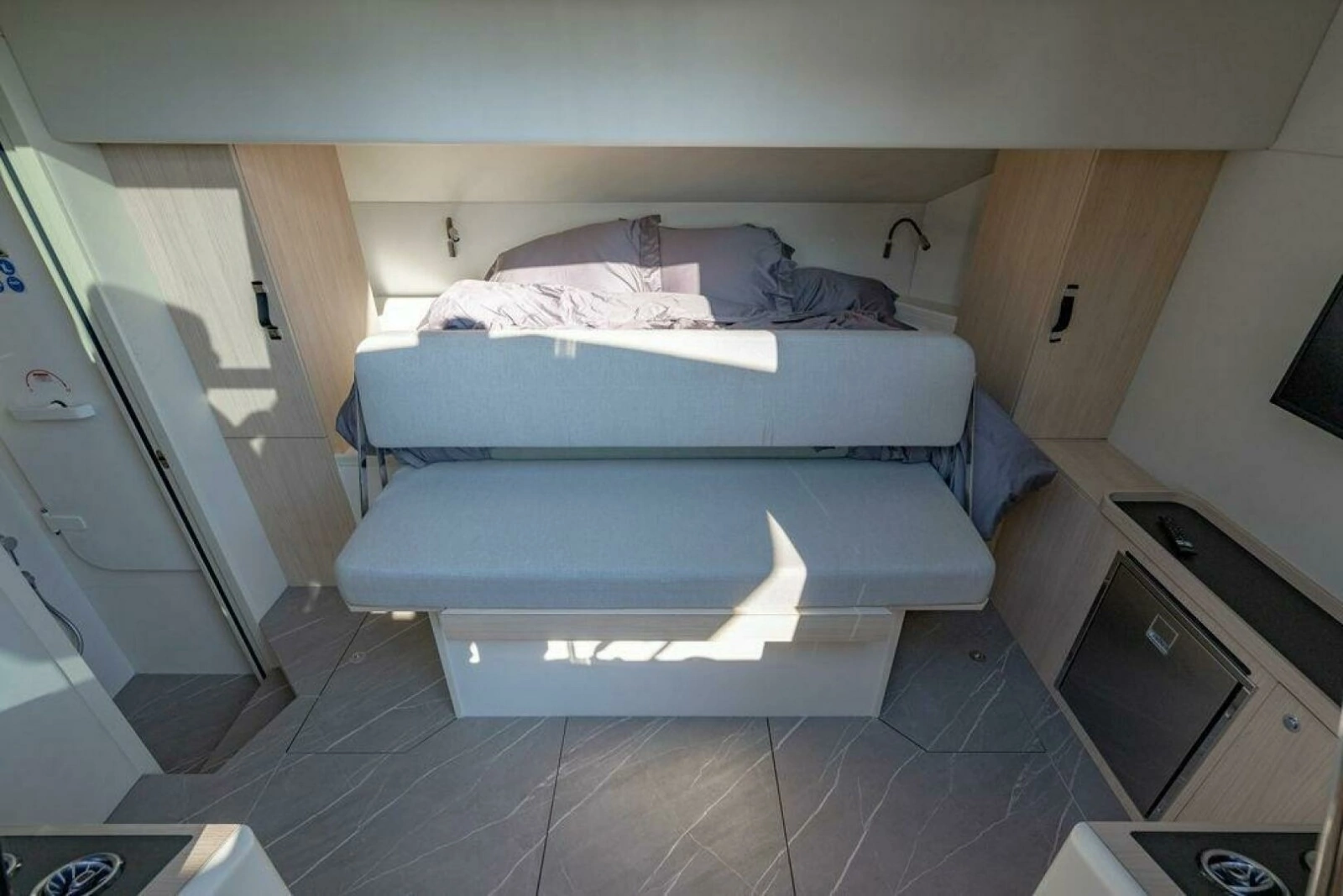 2023 Absolute 64 Navetta