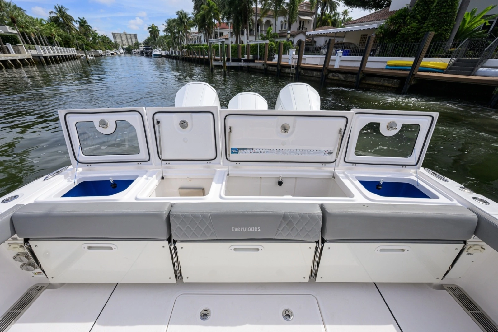 Everglades 45 GALLANT LADY - Cockpit
