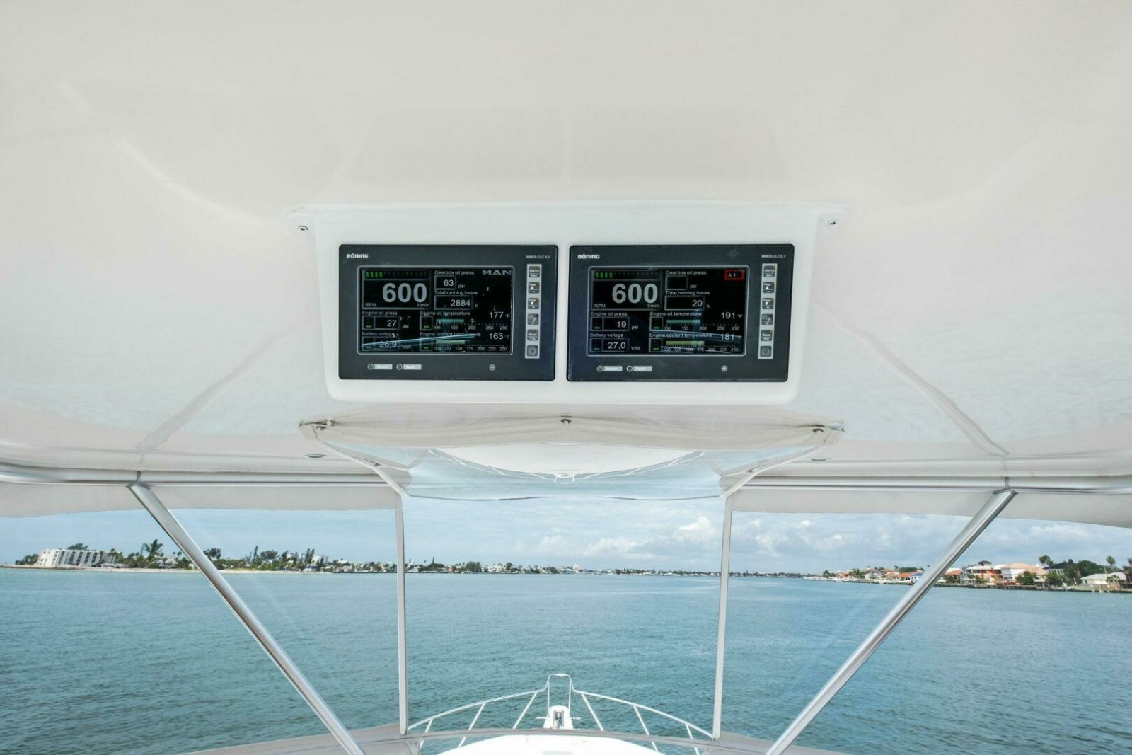 56' 2006 Viking 56 Convertible