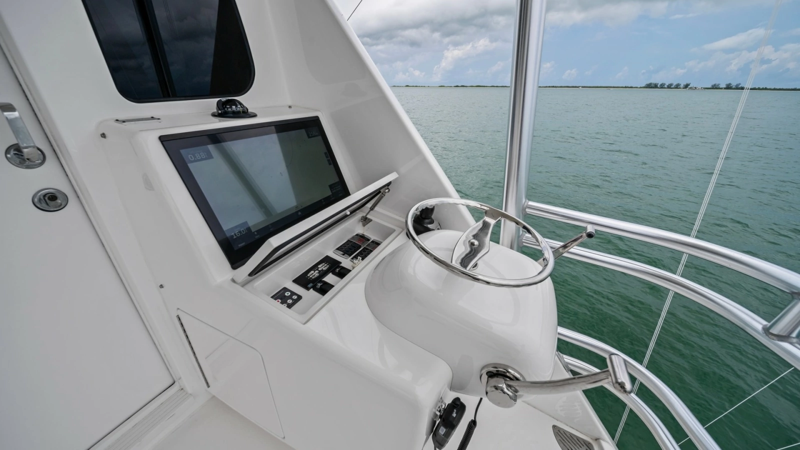Flybridge Helm Station