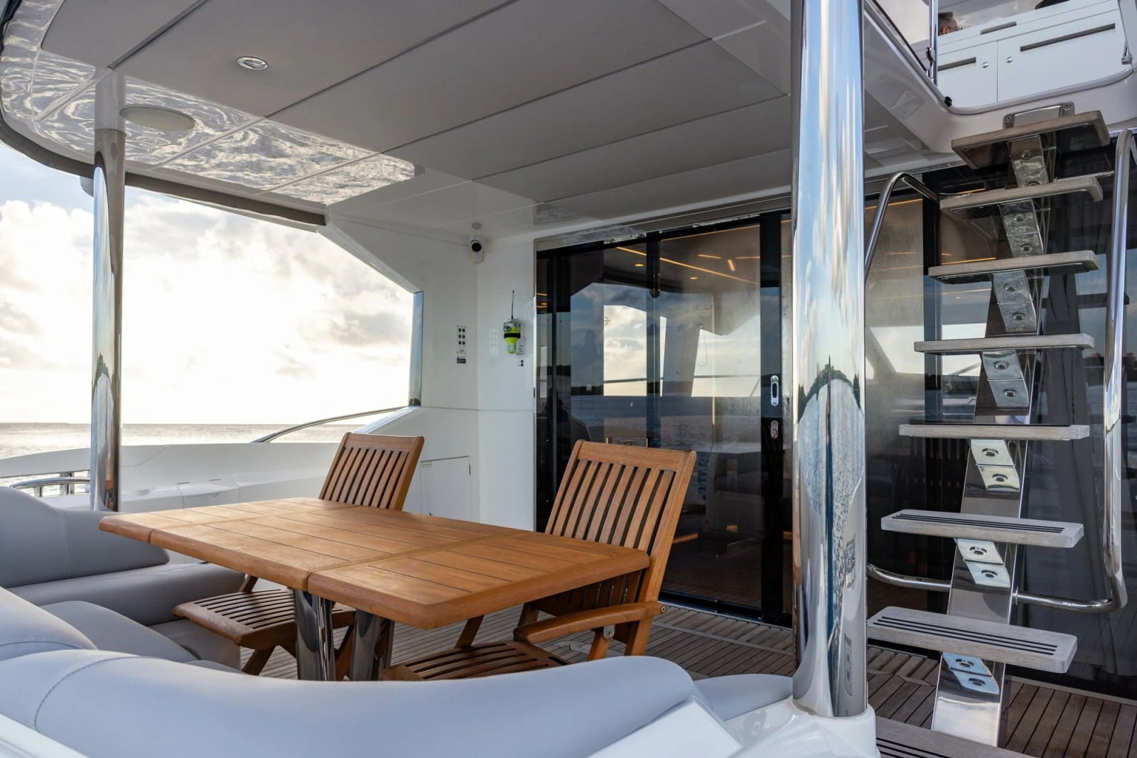 2022 Sunseeker Manhattan 68