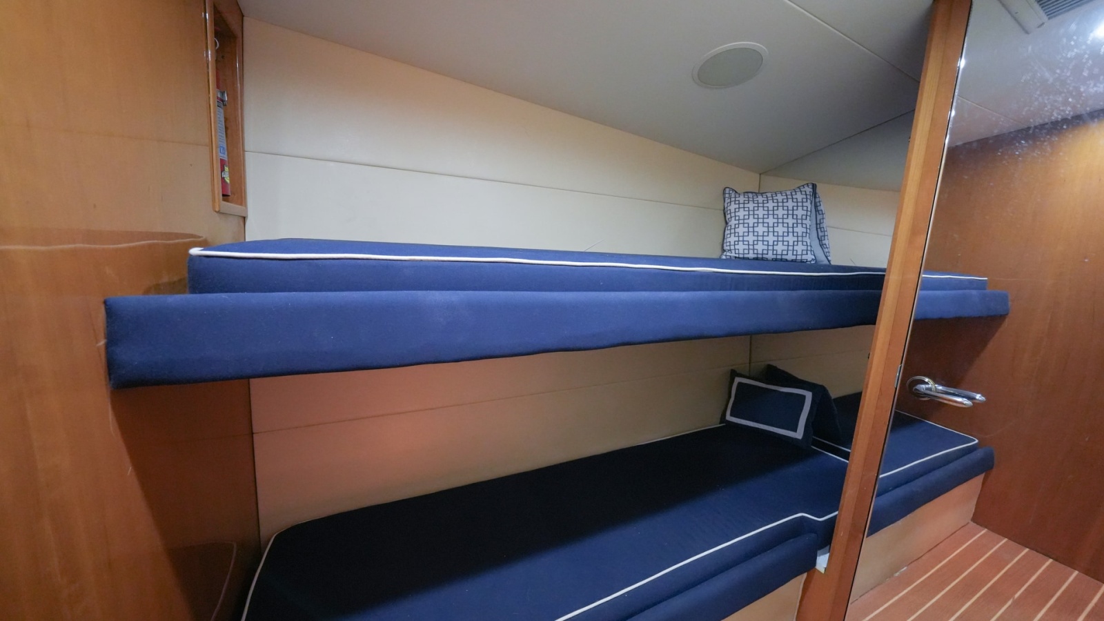 Guest Cabin with Bunk Beds