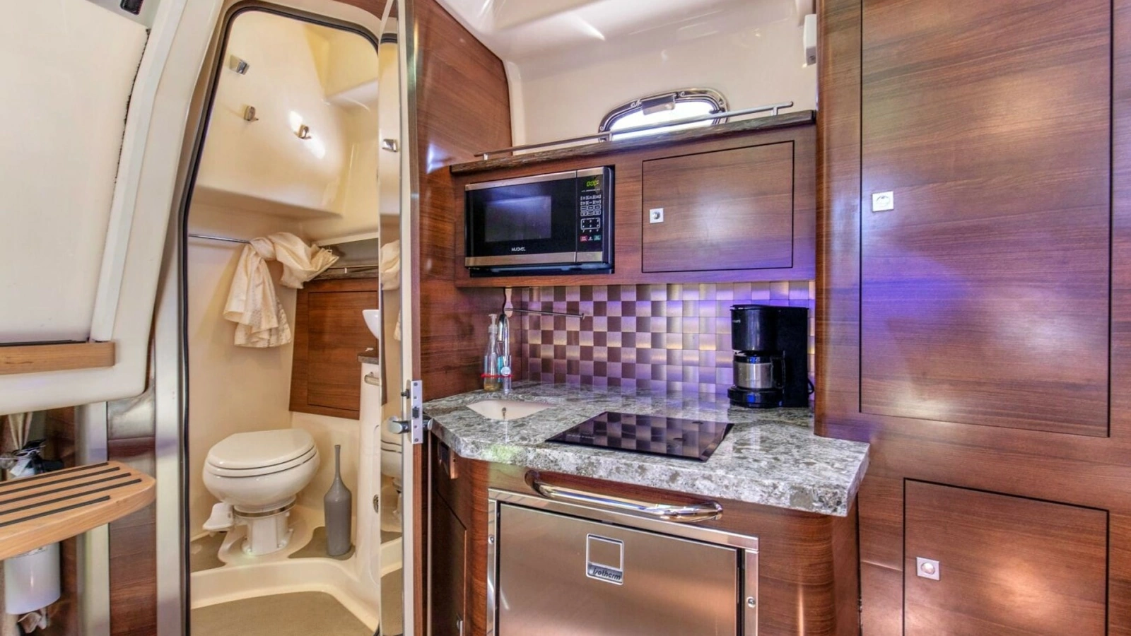2019 Boston Whaler 345 Conquest Cabin 6