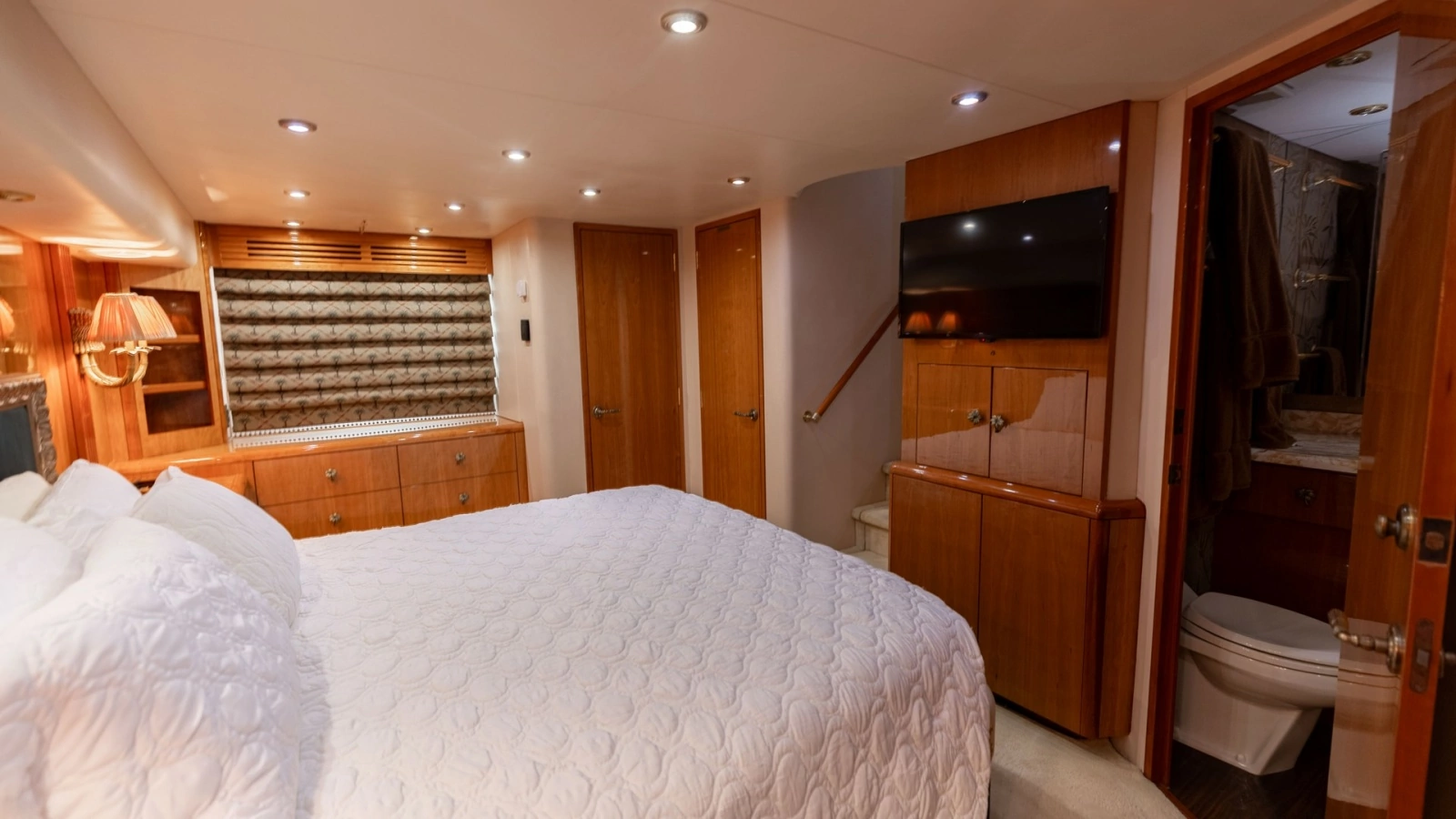 2007 Hatteras 68 Convertible- KEMOSABE- Master Stateroom