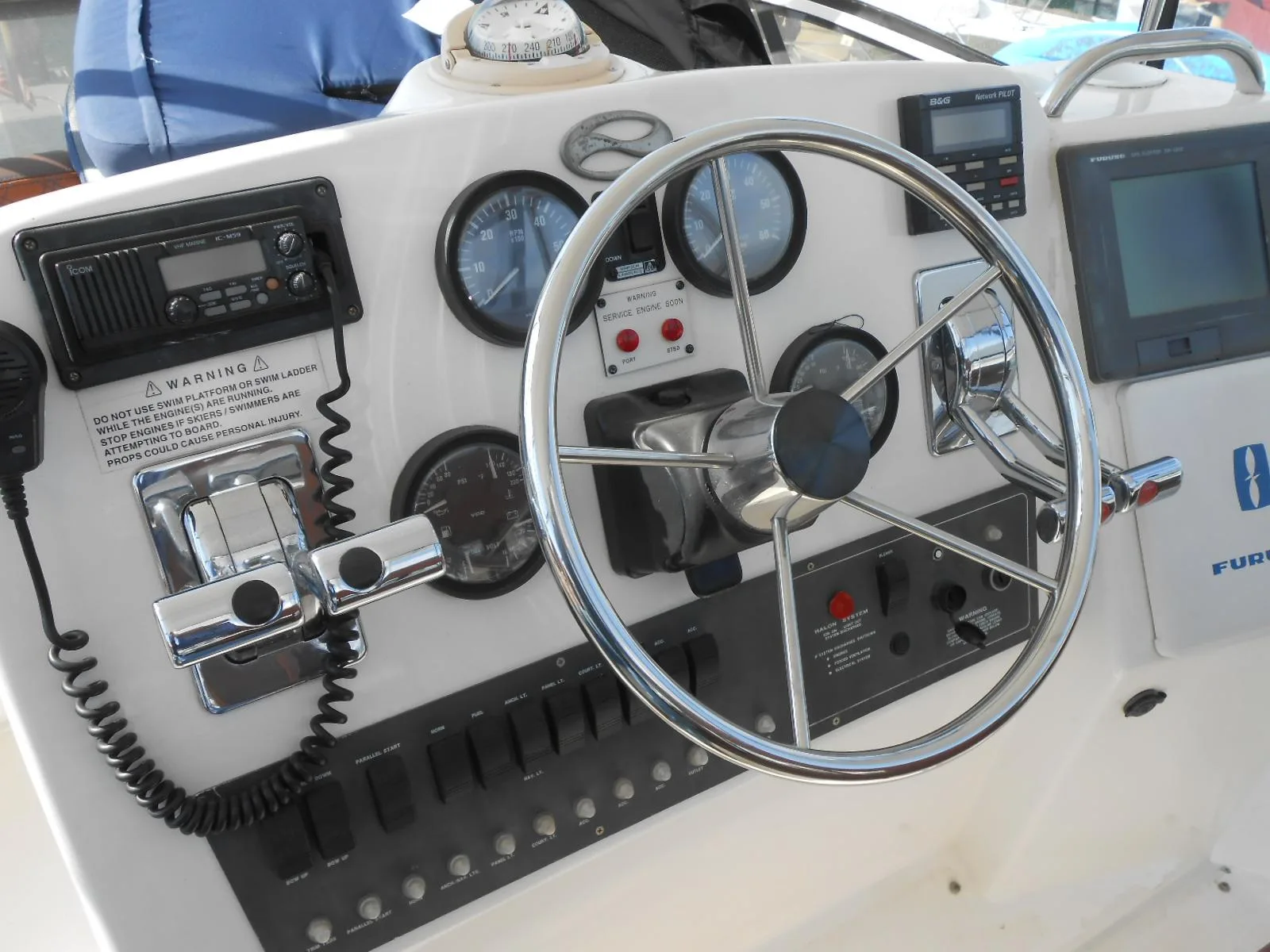 1999 Silverton 352 MY