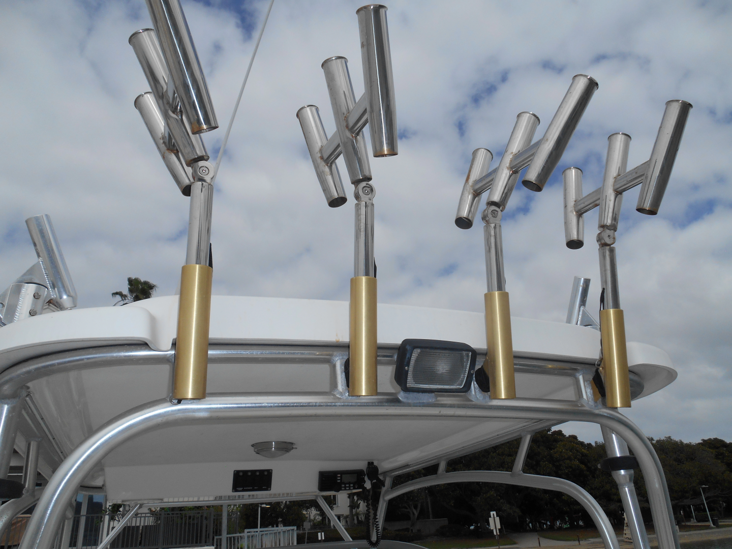 25ft Boston Whaler Yacht For Sale