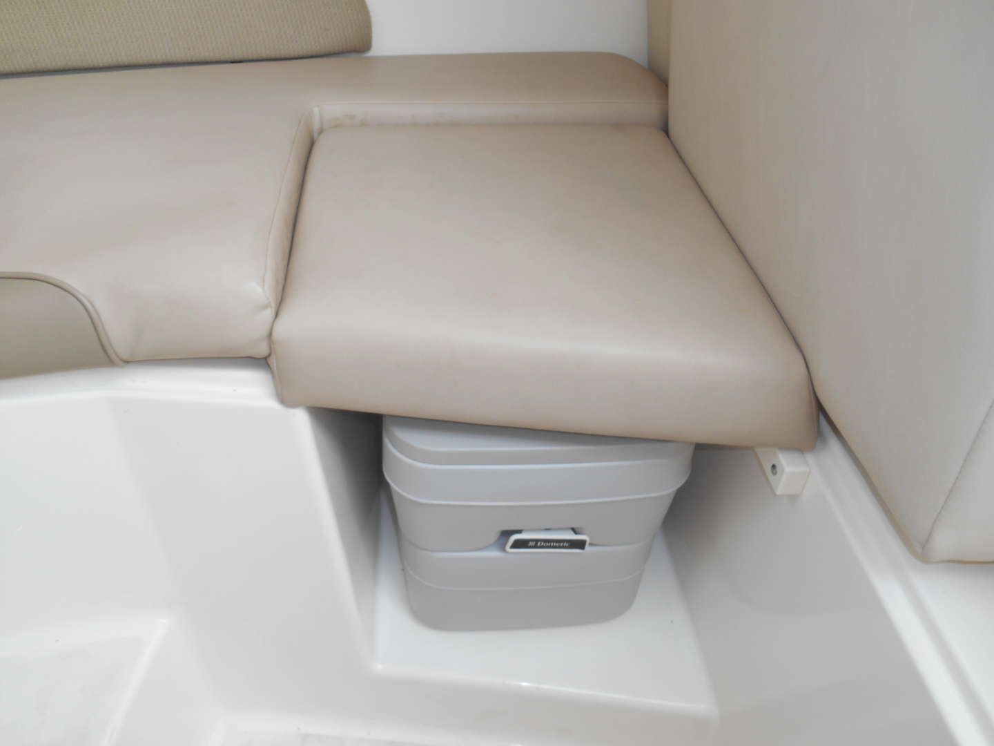 25ft Boston Whaler Yacht For Sale