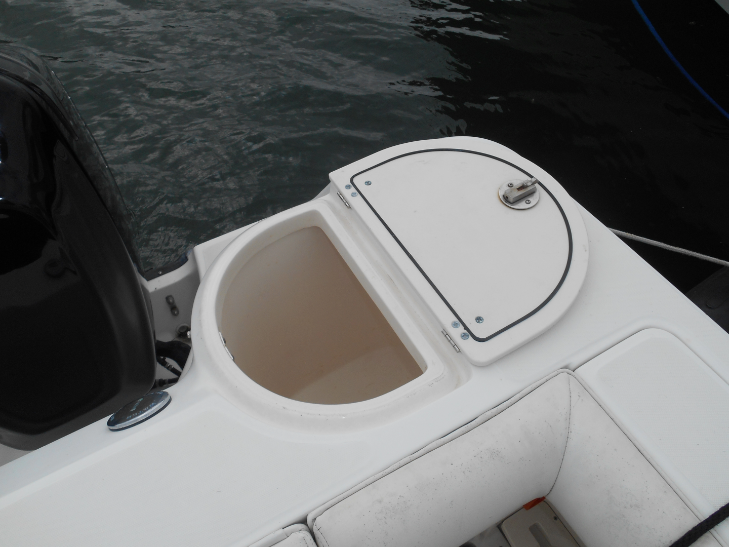 25ft Boston Whaler Yacht For Sale