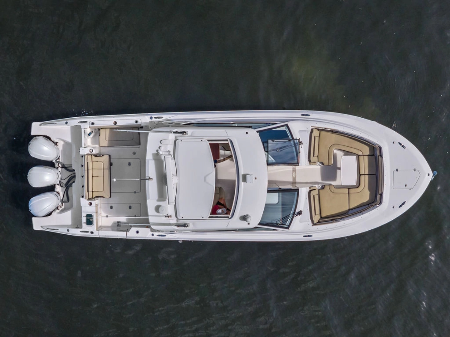 Pursuit 365 DC Yacht For Sale