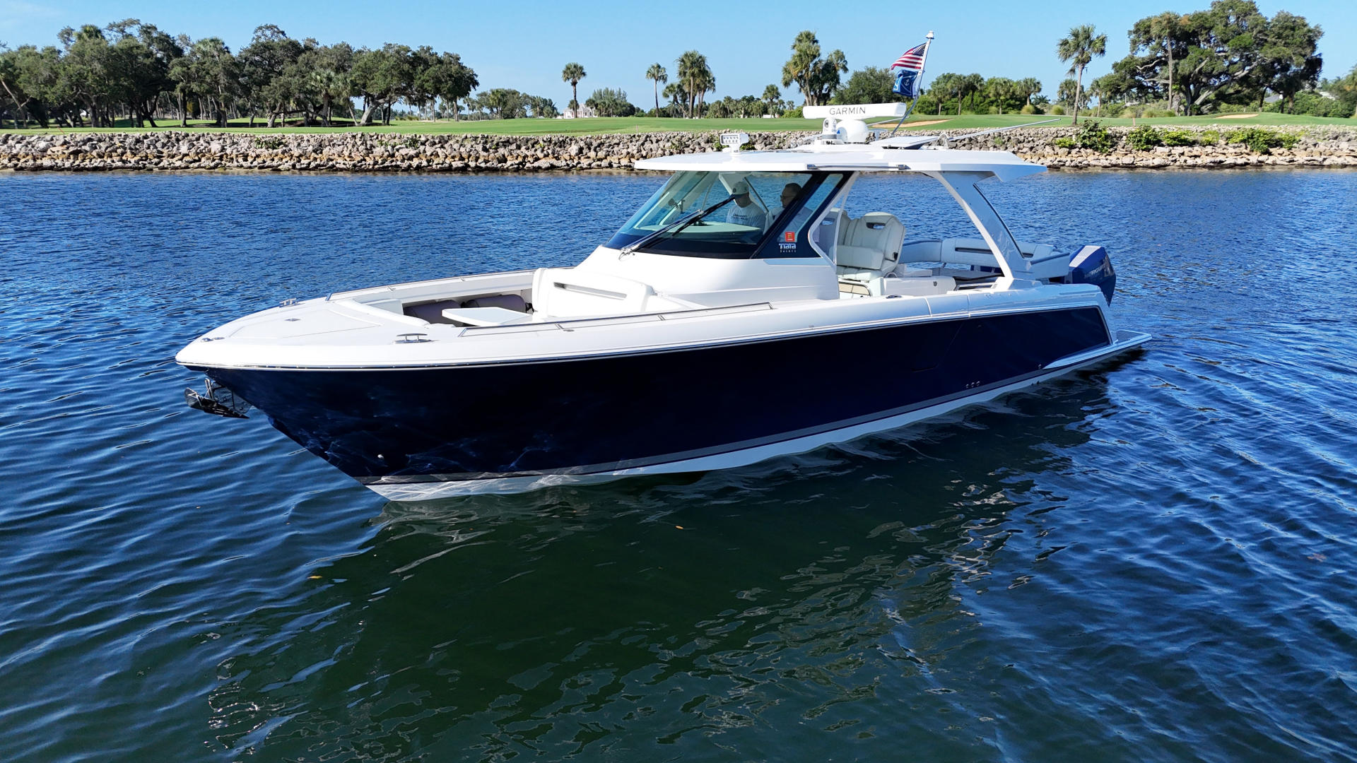 2023 Tiara Yachts 38 LS