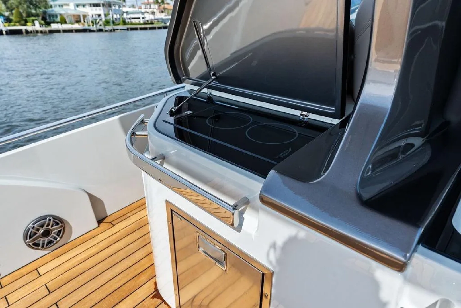 Sacs 40 Rebel Yacht For Sale