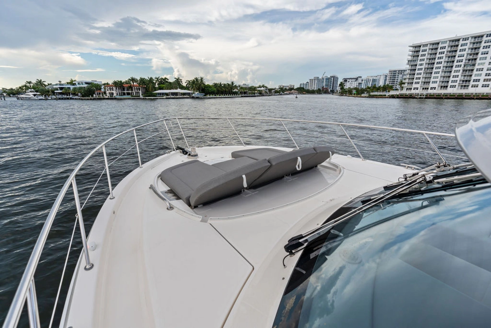 Riviera 4600 Sport Yacht Platinum Edition Yacht For Sale