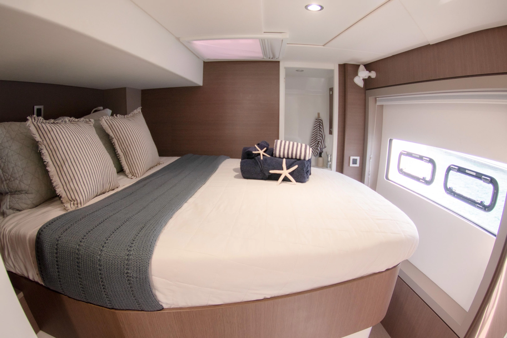 Bali 4.8 Yacht For Sale