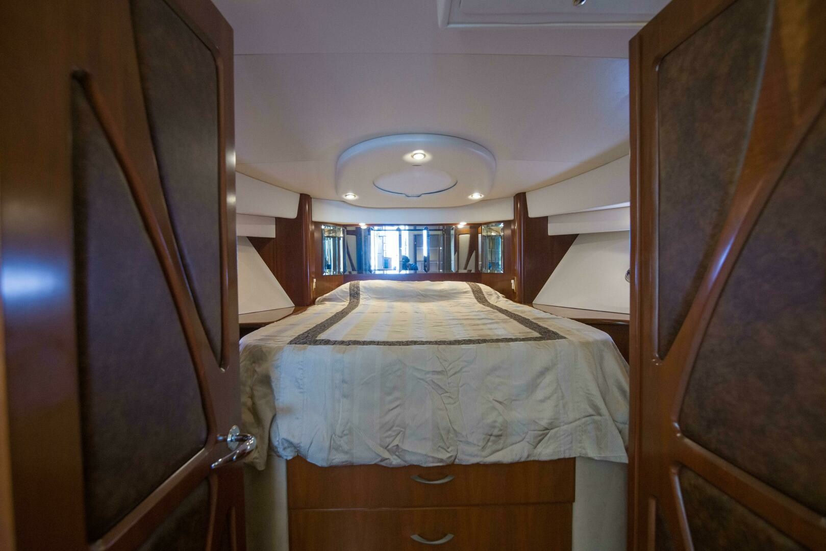IMMERSED 52ft Silverton Yacht For Sale