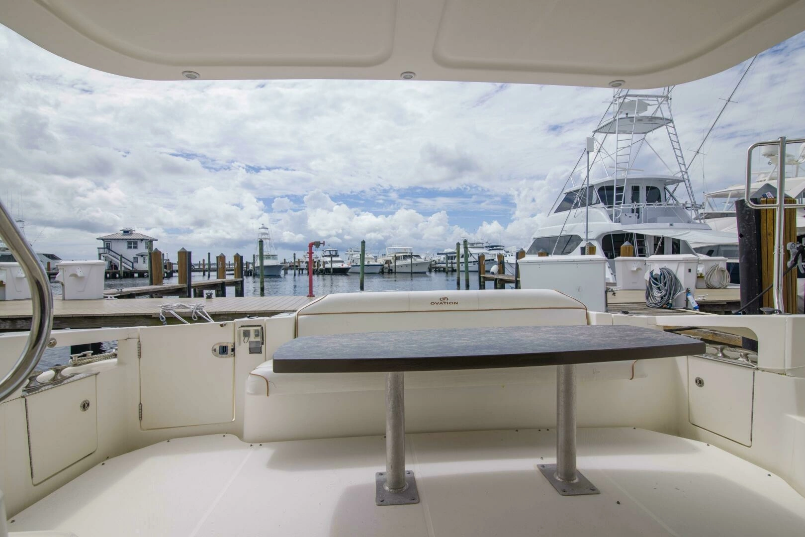 Silverton 52 Ovation Yacht For Sale