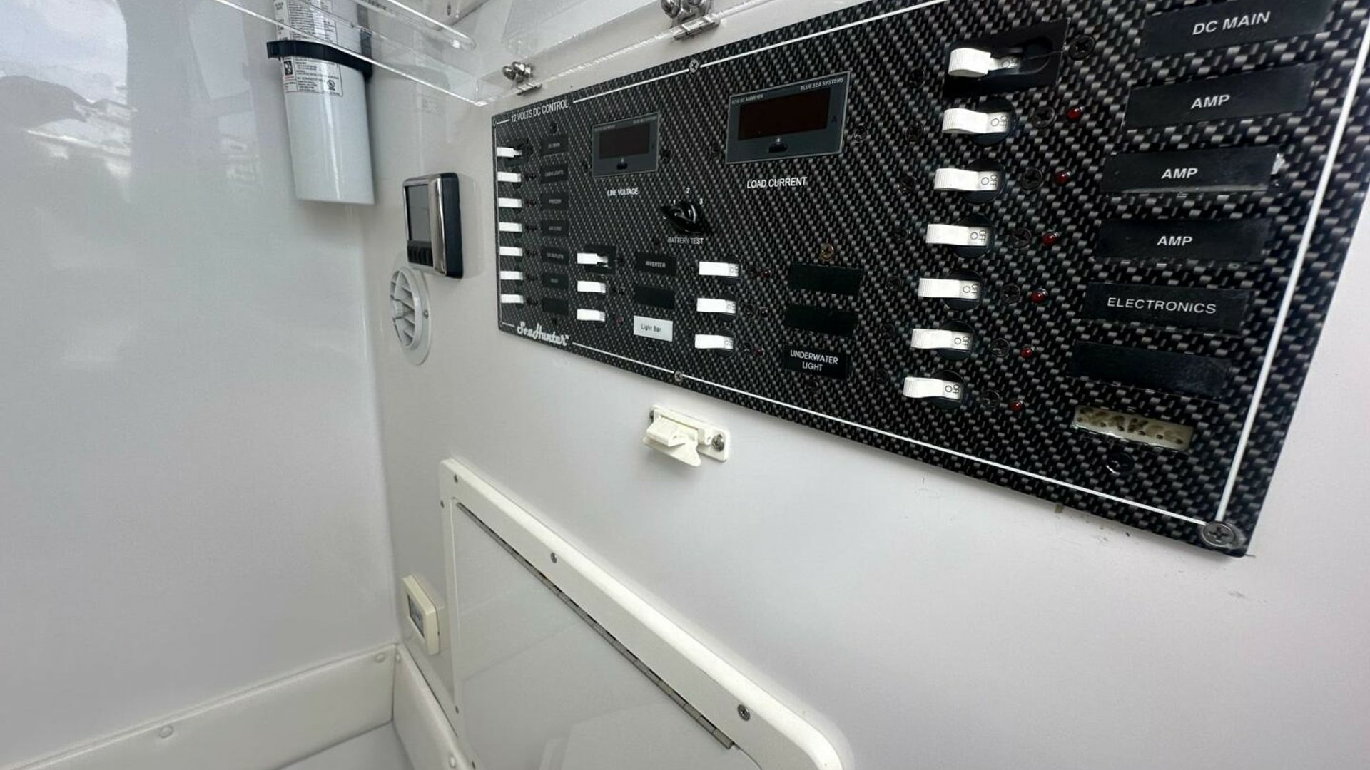 CHIRON39 39ft SeaHunter Yacht For Sale CHIRON39 39ft SeaHunter Yacht For Sale