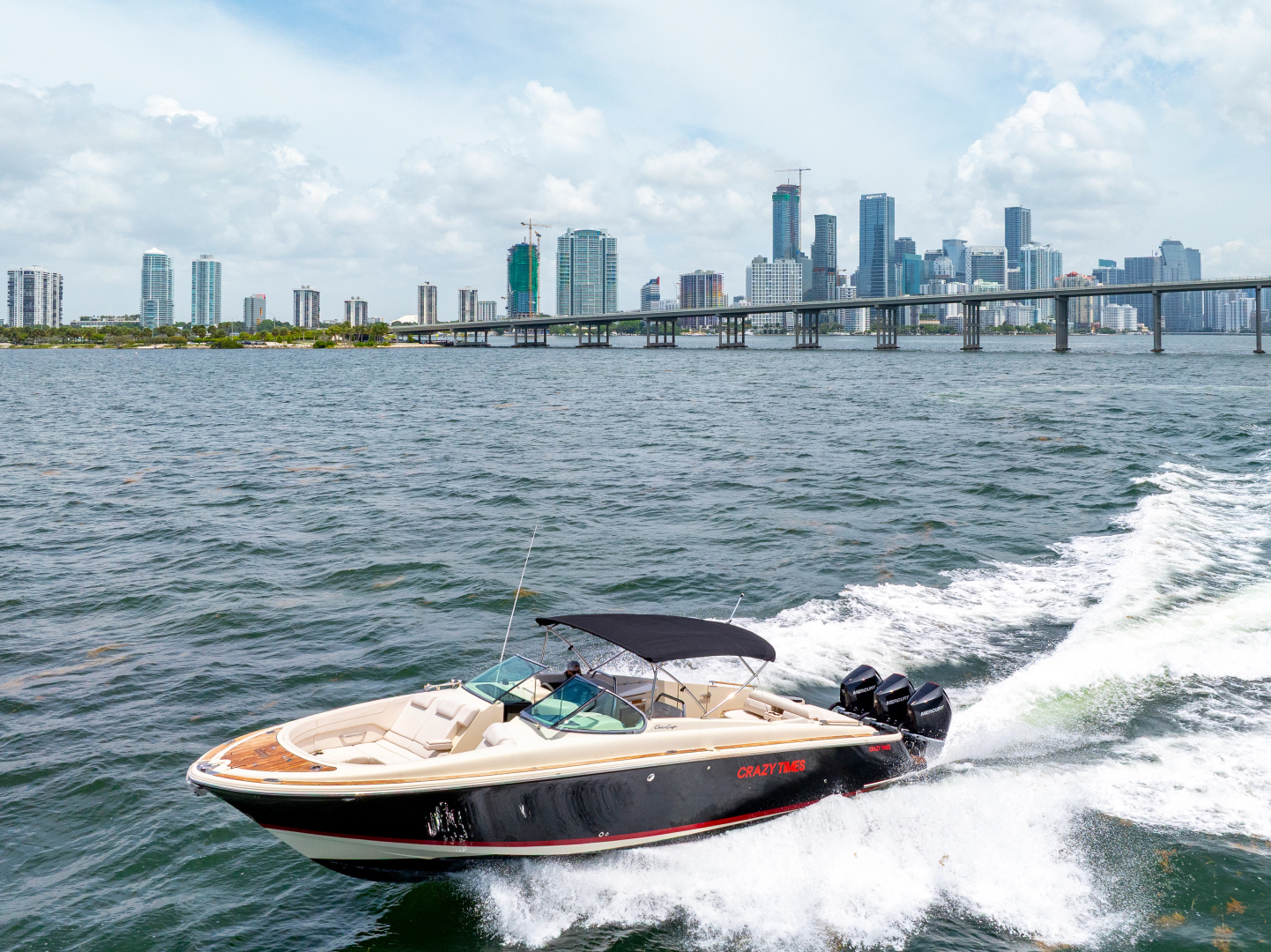 35ft Chris Craft Yacht For Sale
