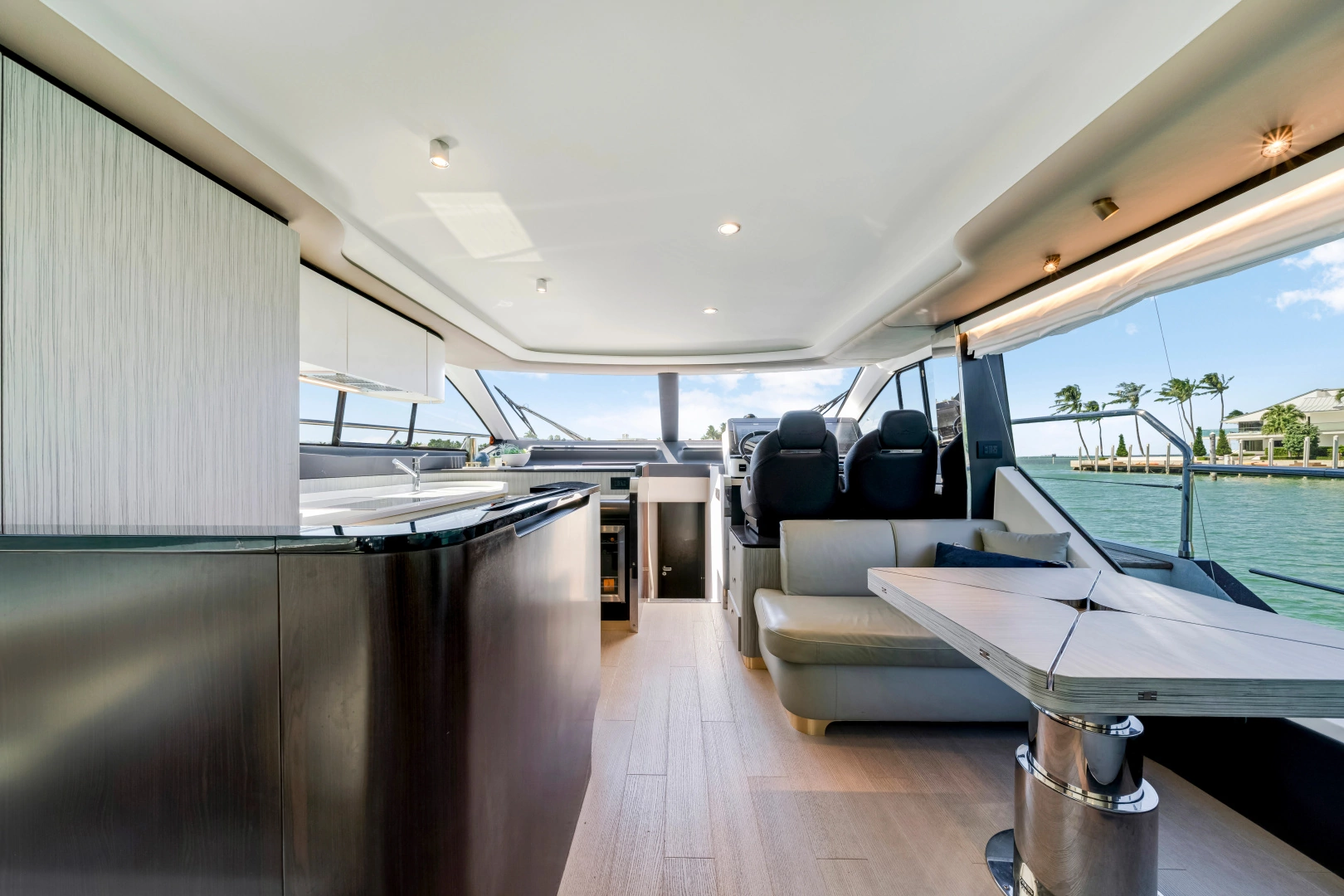 Azimut 60 Yacht For Sale
